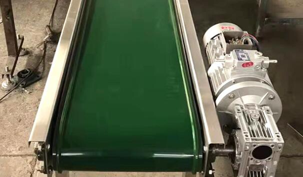 皮帶輸送機(jī)