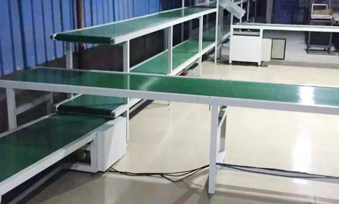 皮帶輸送機(jī)